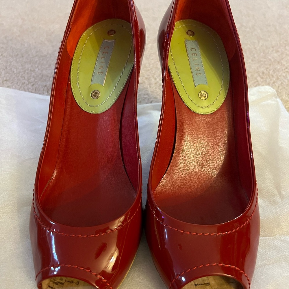 Celine Pumps Patent Leather in Red color - Picture 1 of 16